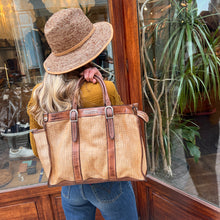 Charger l&#39;image dans la galerie, Sac GLAMOUR BUCKLE en Paille Enduite Brown Tea
