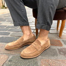 Charger l'image dans la galerie, Mocassin Ultra-Souple en Daim Beige
