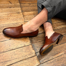 Load image into Gallery viewer, Mocassin Ultra Souple en Cuir Cognac
