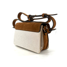 Load image into Gallery viewer, Sac DAY FIVE M en Toile Écru et Suede Gold
