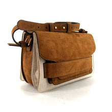 Load image into Gallery viewer, Sac DAY FIVE L en Toile Écru et Suede Gold
