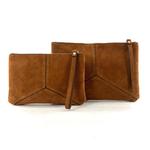 Load image into Gallery viewer, Pochette DAY EIGHTEEN Large en Suede Gold
