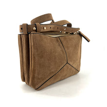 Load image into Gallery viewer, Sac TWENTY-ONE en Suede TOFFEE
