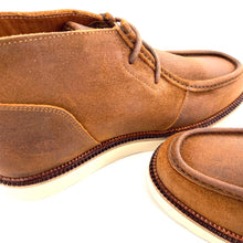 Load image into Gallery viewer, Chaussure Lacets Semi-Montante DOCK DESERT en Suede Chestnut
