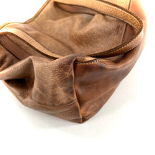 Load image into Gallery viewer, Sac WINGS en Cuir Bamboo

