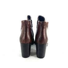 Load image into Gallery viewer, Boots Talon Tige Basse en Cuir Camel
