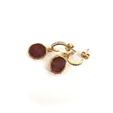 Load image into Gallery viewer, Boucle d'Oreille BABY KARA en Plaqué Or et Quartz Fraise Rose
