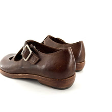 Load image into Gallery viewer, Babies en Cuir Beige
