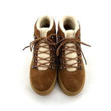 Load image into Gallery viewer, Chaussure Lacets Fourrée LAYLA en Daim Camel
