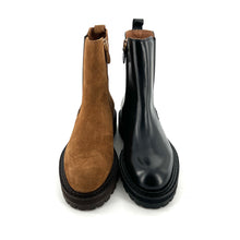 Load image into Gallery viewer, Boots Semelle Cranté JOELY en Daim Camel
