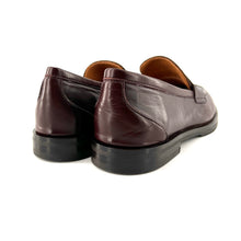 Load image into Gallery viewer, Mocassin en Cuir Bordeaux
