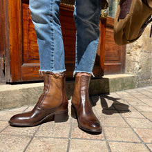 Charger l'image dans la galerie, Boots Talon Trotteur en Cuir Corteccia
