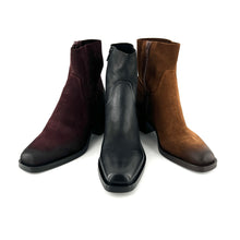 Charger l'image dans la galerie, Boots Talon Trotteur Zippé Intérieur en Daim Bordeau
