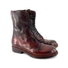 Load image into Gallery viewer, Chaussure Lacets Montante Tige Haute Zippé Intérieur en Cuir Dégradé Cognac
