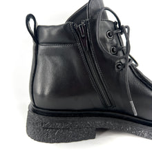 Charger l&#39;image dans la galerie, Derby Semi-Monatant &quot;Esprit Paraboot&quot; Semelle Crêpe en Cuir Ultra-Souple Noir
