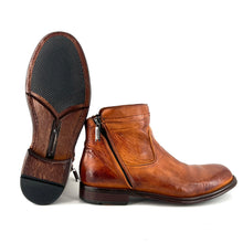 Load image into Gallery viewer, Boots Double Zip en Cuir Patiné Cognac
