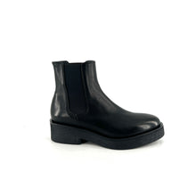 Charger l&#39;image dans la galerie, Chelsea Boots Semelle Épaisse en Crêpe en Cuir Ultra-Souple Noir
