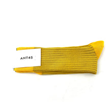 Load image into Gallery viewer, Chaussettes Côtelées Jaune
