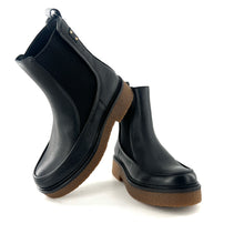 Load image into Gallery viewer, Chelsea Boots CASSIE Semelle Crêpe en Cuir Grainé Noir
