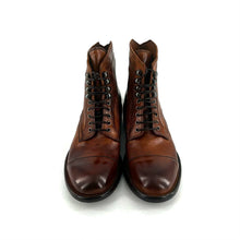Load image into Gallery viewer, Chaussure Lacets Montante en Cuir Cognac Patiné
