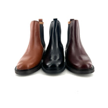 Load image into Gallery viewer, Chelsea Boots MAXINE en Cuir Noir
