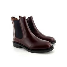 Load image into Gallery viewer, Chelsea Boots MAXINE en Cuir Whisky
