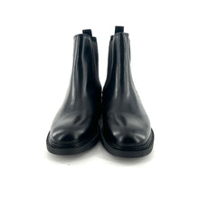 Load image into Gallery viewer, Chelsea Boots MAXINE en Cuir Noir
