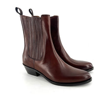 Load image into Gallery viewer, Boots Talon Biseauté Zippé Intérieur en Cuir Cognac
