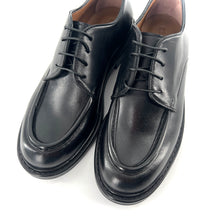 Load image into Gallery viewer, Derby Fine Semelle Crantée en Cuir Noir
