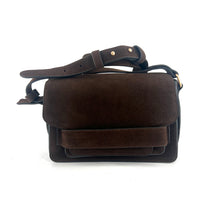 Load image into Gallery viewer, Sac DAY FIVE M en Suede Chocolat
