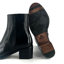 Charger l&#39;image dans la galerie, Boots Talon Trotteur Zippé Intérieur en Cuir Noir
