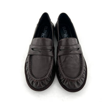 Load image into Gallery viewer, Mocassin en Cuir Marron Ultra Souple
