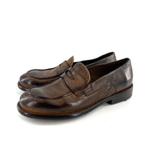 Load image into Gallery viewer, Mocassin en Cuir Corteccia

