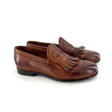 Load image into Gallery viewer, Mocassin Frangé en Cuir Camel

