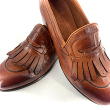 Load image into Gallery viewer, Mocassin Frangé en Cuir Camel
