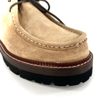Load image into Gallery viewer, Derby Semelle Crantée Esprit Paraboot en Daim Beige
