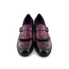 Charger l&#39;image dans la galerie, Chaussure à Boucle Bout Fleuri Patte Frangée Bi-Matière Bordeaux

