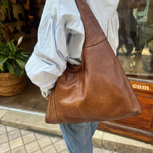 Charger l'image dans la galerie, Sac BODY en Cuir Caramel
