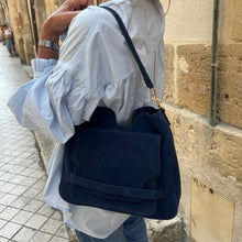 Charger l'image dans la galerie, Sac TWENTY EIGHT en Suede Marine
