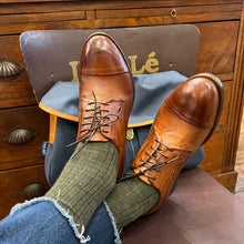 Load image into Gallery viewer, Derby en Cuir Cognac Veiné
