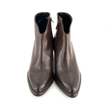 Charger l'image dans la galerie, Boots Tiag Talon Trotteur Zippé Intérieur en Cuir Marron
