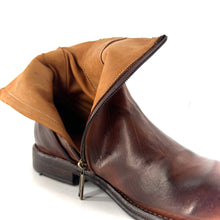 Load image into Gallery viewer, Boots Zippé Intérieur en Cuir Cognac Veiné

