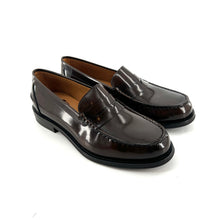Load image into Gallery viewer, Mocassin en Cuir Glacé Marron Foncé
