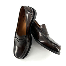 Load image into Gallery viewer, Mocassin en Cuir Glacé Marron Foncé
