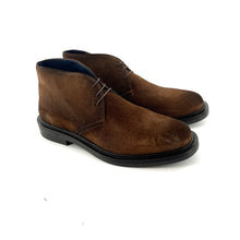 Load image into Gallery viewer, Chaussure Lacets Semi-Montante en Daim Marron
