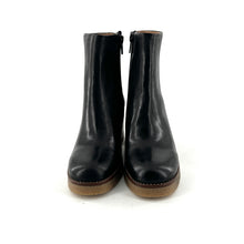 Charger l&#39;image dans la galerie, Boots Zippé Intérieur Talon Trotteur Semelle Crêpe en Cuir Noir
