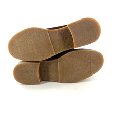 Load image into Gallery viewer, Chelsea Boots Semelle Crêpe en Daim Marron
