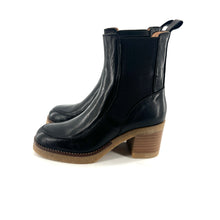 Load image into Gallery viewer, Boots Élastiqué Talon Trotteur Semelle Crêpe en Cuir Noir
