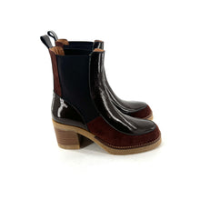Load image into Gallery viewer, Boots Élastiqué Talon Trotteur Semelle Crêpe Bi-Matière Rouille
