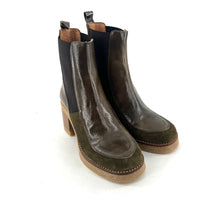 Load image into Gallery viewer, Boots Élastiqué Talon Trotteur Semelle Crêpe  Bi-Matière Kaki
